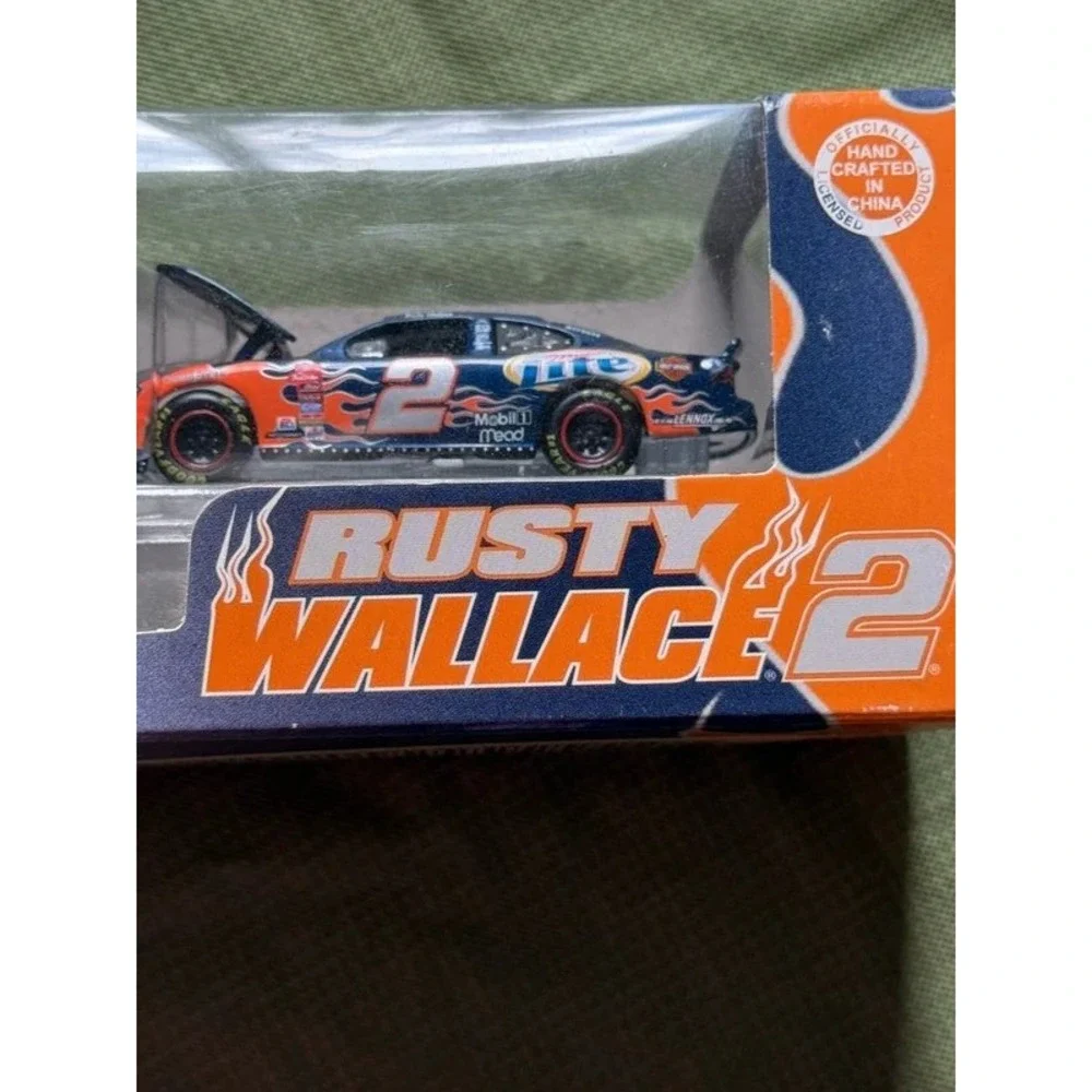Rusty Wallace #2 Miller Lite Harley Davidson 2002 Taurus 1:64 Diecast car